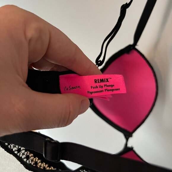 LA SENZA Remix pushup plunge bra Size 32B Black Lace Padded with Underwire - Picture 8 of 11